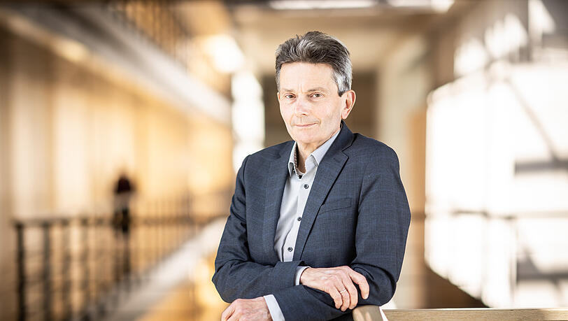 Rolf Mützenich, Vorsitzender der SPD-Bundestagsfraktion. Rolf Mützenich, Vorsitzender der SPD-Bundestagsfraktion.