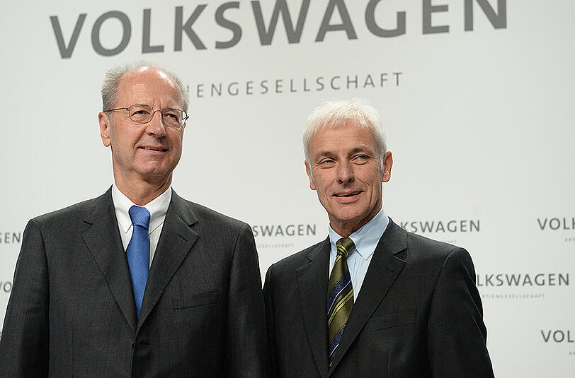 Der VW-Vorstandsvorsitzende Matthias Müller (r) und Aufsichtsratschef Hans Dieter Pötsch am Donnerstag in Wolfsburg.