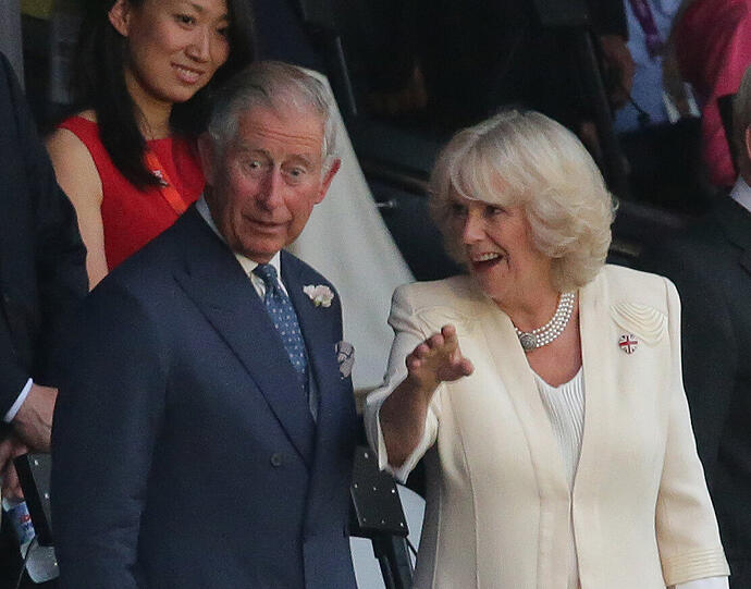 ... und natürlich auch Charles und Camilla...