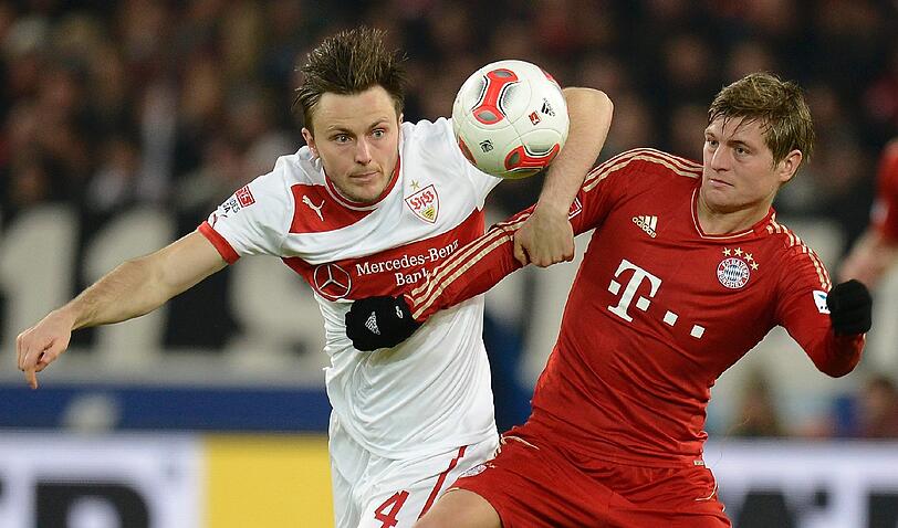 TONI KROOS NOTE 3
Schnell, direkt, mit gutem Auge. Sieht sich laut eigener Aussage auf dem Weg zur Weltklasse. Wurde von Niedermeier im Strafraum platt gemacht, bekam keinen Elfer &ndash; aber aus Ärger Gelb (erst seine zweite).