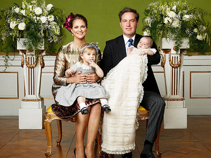 11. Oktober: Taufe in Schweden: Am 11. Oktober 2015 wurde Prinz Nicolas von Schweden in der Kirche auf Schloss Drottningholm getauft. Taufpate war unter anderem Prinz Carl Philip von Schweden.
