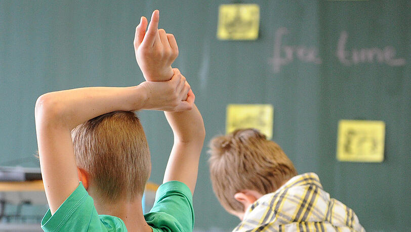 Fünftklässler an einem Gymnasium: Eine neue internationale Studie vergleicht Bildungssysteme. Foto: Daniel Bockwoldt/Archiv Fünftklässler an einem Gymnasium: Eine neue internationale Studie vergleicht Bildungssysteme. Foto: Daniel Bockwoldt/Archiv