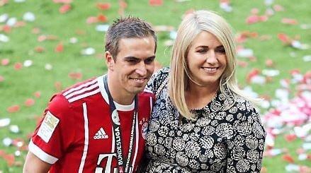 Lahm im Sommer 2017 mit seiner Frau Claudia.