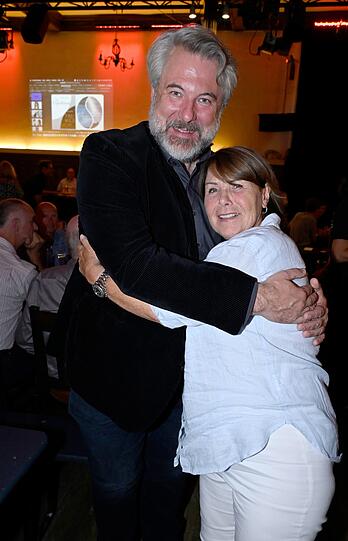 Geknuddelt wurde auch bei Dieter Fischer und Brigitte Walbrun