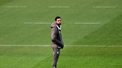 Alvaro Arbeloa leitet das Training bei Real Madrid.