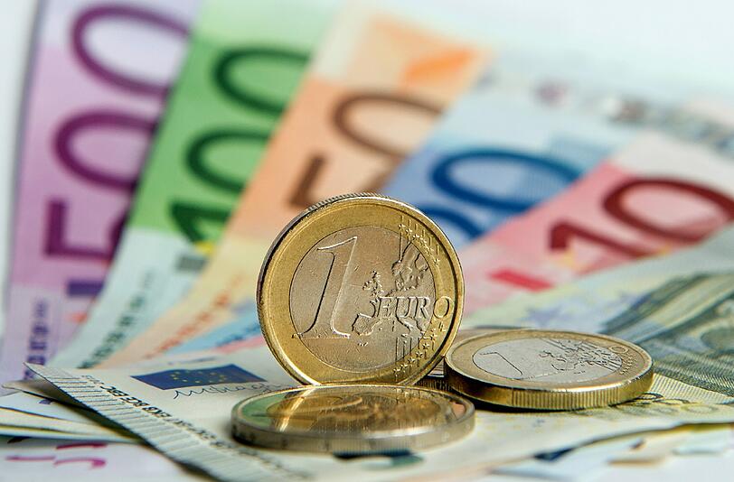 Durch die gute Wirtschaftslage nimmt der Staat heuer deutlich mehr an Steuern ein, als kalkuliert.