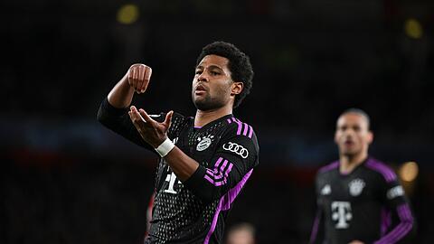 Münchens Serge Gnabry jubelt über sein Tor zum 1:1.