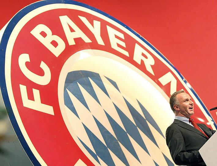 "Lieber Franz, ich danke Dir. Ich danke Dir, ich danke Dir sehr,ich danke Dir, das fällt uns nicht schwer, Ich danke Dir, danke Dir ganz toll,weiß gar nicht was ich sagen soll. Ich danke Dir, Du bist ein Schatz, dies sage ich Dir in diesem Satz, ich danke Dir, das fällt nicht schwer. Danke, danke, danke sehr. Und ein spezielles Danke sehr an 1860 für die Watschn an Dir"...