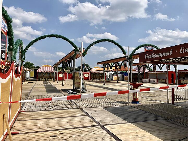 Hier gibt es Essen und Trinken: Der Weißbiergarten auf der Theresienwiese.