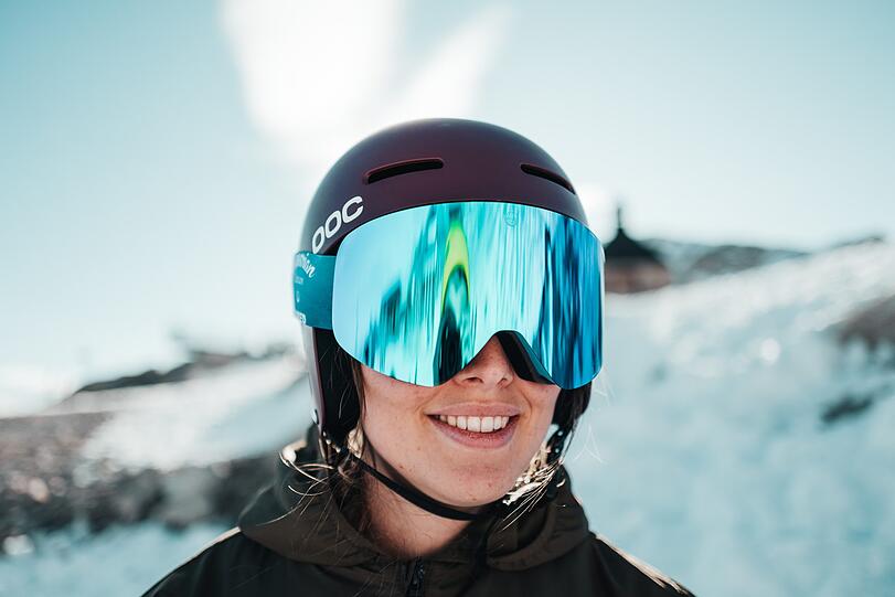 Die neuen Skibrillen mit den Prints &bdquo;Puderzucker Crew&ldquo; und &bdquo;Kind der Berge&ldquo;
