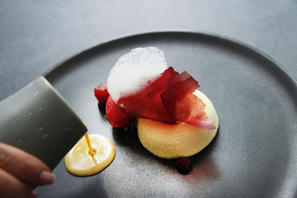 Birne Helene - Williamsbirne, Vanille, Eierlikör Birne Helene - Williamsbirne, Vanille, Eierlikör