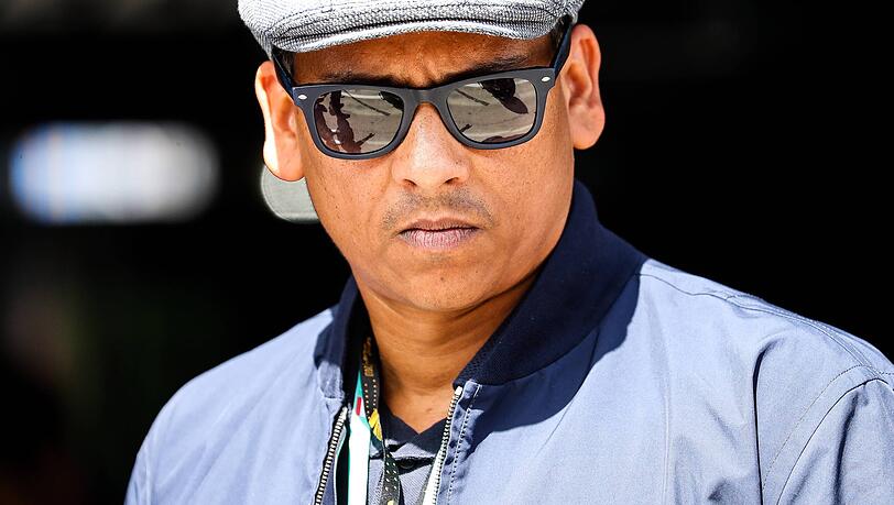 Sänger Xavier Naidoo war einst ein gefeierter Popstar und wurde dann zum Verschwörungsideologen. Heute gibt er sich geläutert – und tritt bald in der Olympiahalle auf. Sänger Xavier Naidoo war einst ein gefeierter Popstar und wurde dann zum Verschwörungsideologen. Heute gibt er sich geläutert – und tritt bald in der Olympiahalle auf.