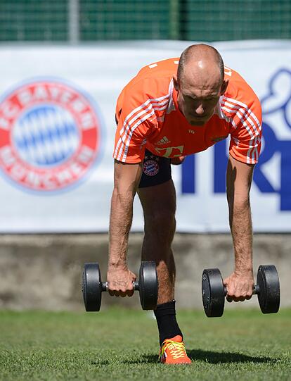 Einzeltraining: Arjen Robben und Claudio Pizarro schuften individuell.