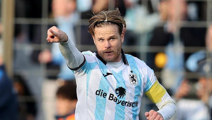 Thore Jacobsen spielt seit Sommer 2024 für den TSV 1860 und ist seither auch Vizekapitän der Löwen. Thore Jacobsen spielt seit Sommer 2024 für den TSV 1860 und ist seither auch Vizekapitän der Löwen.