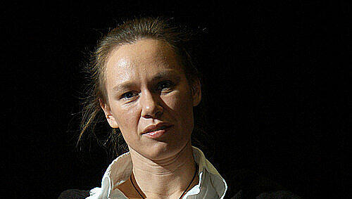 Seit 2004 war Helen Malkowsky Oberspielleiterin in Nürnberg; mit dem Intendantenwechsel endet ihr Vertrag. Seit 2004 war Helen Malkowsky Oberspielleiterin in Nürnberg; mit dem Intendantenwechsel endet ihr Vertrag.