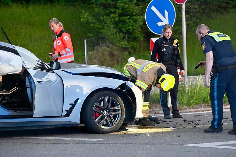 Die Motorradfahrerin erlag noch am Unfallort ihren schweren Verletzungen.