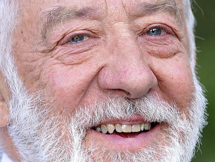 Respekt! Dieter Hallervorden kann sich über bessere Quoten freuen als Helene Fischer