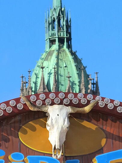 Der Leserreporter Djordje Matkovic hat den Aufbau des Frühlingsfests in seinen Bildern festgehalten.