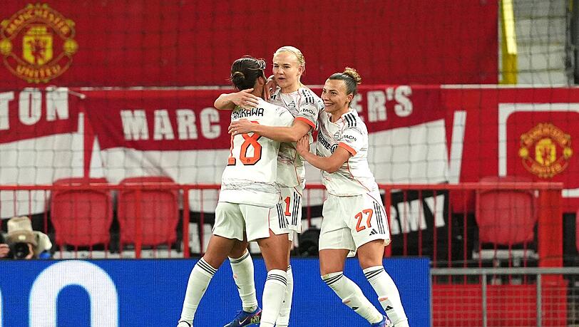 Pernille Harder (M) trifft f&uuml;r den FC Bayern gleich zweimal in Manchester.