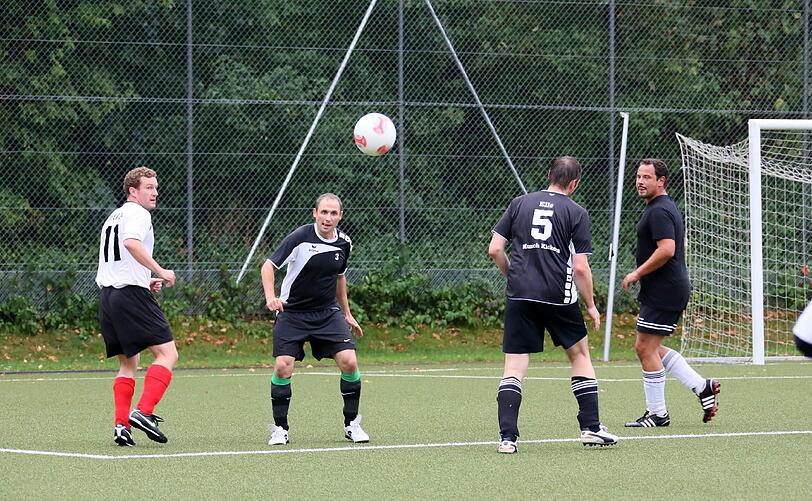Weitere Bilder der Partie Bolzplatzlegenden gegen Munich Kickers.