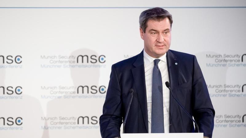 Markus Söder (CSU) spricht bei einer Preisverleihung während der Münchner Sicherheitskonferenz. Foto: Sven Hoppe