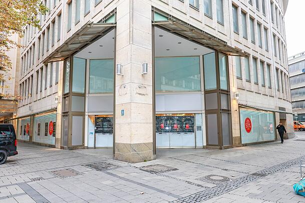 Den C&A in der Kaufingerstraße gibt es nicht mehr. Er hat am vergangenen Donnerstag, 14. November für immer geschlossen. Den C&A in der Kaufingerstraße gibt es nicht mehr. Er hat am vergangenen Donnerstag, 14. November für immer geschlossen.