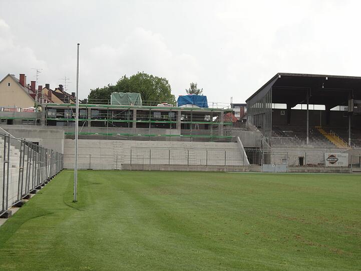 Der Umbau des Grünwalder Stadions schreitet voran.