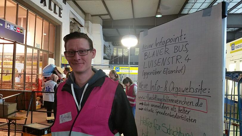 "Unsere Arbeit ist schwerer geworden", sagt Colin Turner, der Sprecher der freiwilligen Helfer. "Unsere Arbeit ist schwerer geworden", sagt Colin Turner, der Sprecher der freiwilligen Helfer.