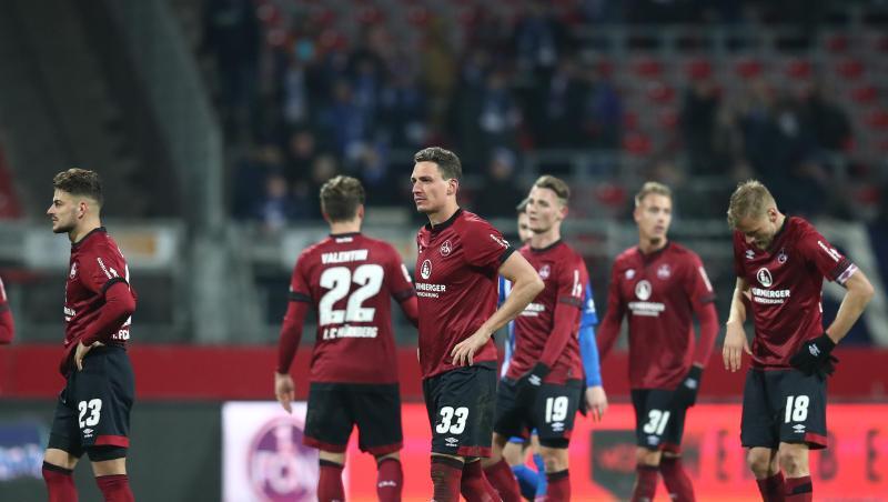 Bedient: Die Nürnberger Spieler sind nach der Heimpleite gegen Hertha BSC. Bedient: Die Nürnberger Spieler sind nach der Heimpleite gegen Hertha BSC.