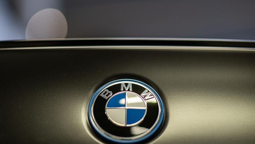 Das Logo von BMW.