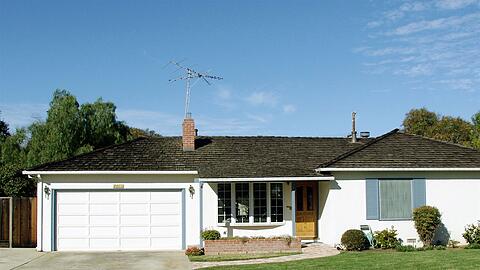1976: In dieser Garage in Los Altos im Elternhaus von Steve Jobs wurden die ersten Apple-Computer montiert.