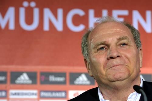 &bdquo;Er hat seinen Job gemacht. Eine Million hat er jetzt abbezahlt.&ldquo; 
(Präsident Uli Hoeneß von Bayern München über Manuel Neuer, der dem Rekordmeister mit einer starken Parade den 2:1-Sieg beim FC Augsburg rettete)