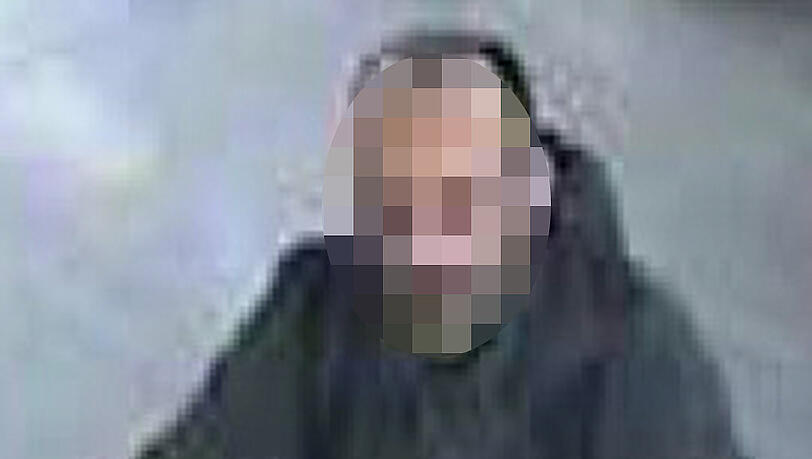 Der gesuchte Mann hat sich inzwischen der Polizei gestellt. Der gesuchte Mann hat sich inzwischen der Polizei gestellt.
