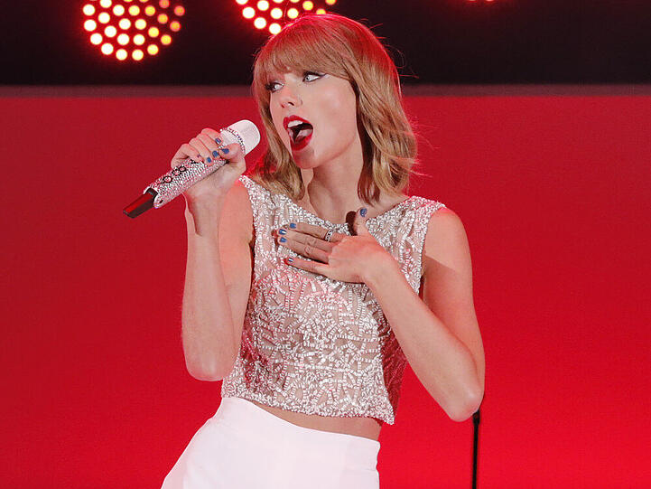 Taylor Swift trägt gerne bauchfrei