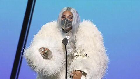 ES war der Abend von Lady Gaga, die mit fünf Awards ausgezeichnet wurde.