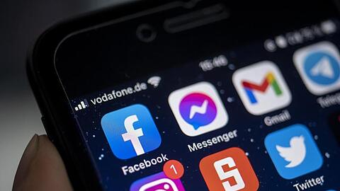 Unter anderem Facebook ist aktuell nicht zu erreichen. (Symbolbild)