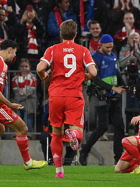 Rasanter Aufstieg: Lennart Karl (r.) spielt sich beim FC Bayern ins Rampenlicht.