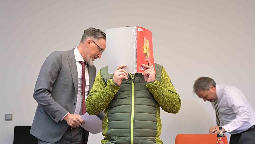 Der Angeklagte bestreitet die Vorw&uuml;rfe.