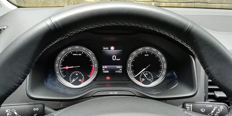 Auf Wunsch und gegen Aufpreis ist auch ein volldigitales Cockpit zu haben.