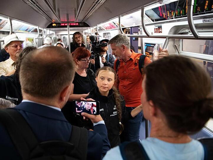 Greta Thunberg fährt nach ihrer Ankunft in New York U-Bahn.