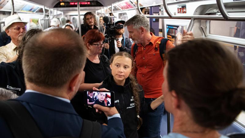 Greta Thunberg fährt nach ihrer Ankunft in New York U-Bahn. Greta Thunberg fährt nach ihrer Ankunft in New York U-Bahn.
