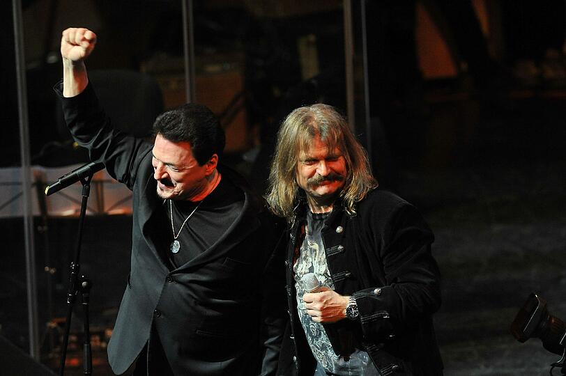 Leslie Mandoki (r.) und der Sänger der Band Toto, Bobby Kimball