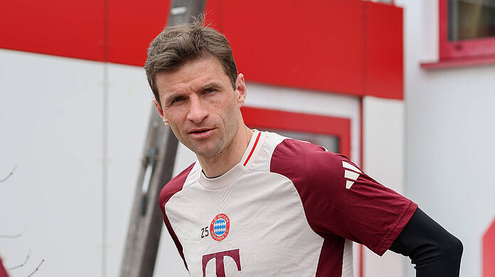 Thomas Müller erntet viel Kritik – für seine Doku und seine Tischmanieren.