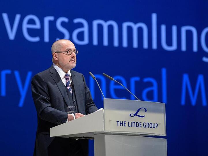 Aldo Belloni, Vorstandsvorsitzender der Linde AG, spricht auf einer außerordentlichen Hauptversammlung der Linde AG. Foto: Matthias Balk