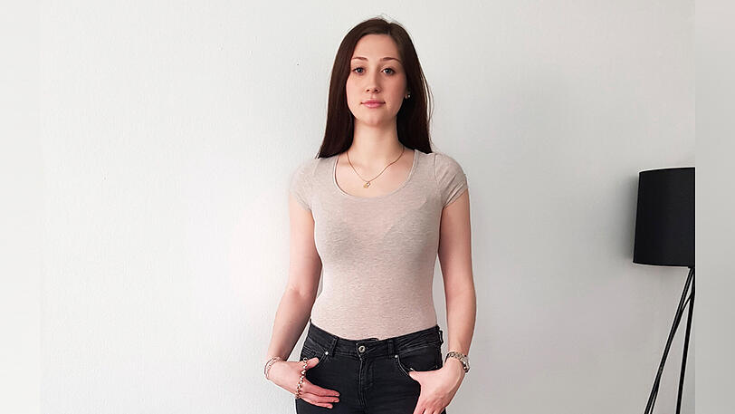 Lisa S. (22)