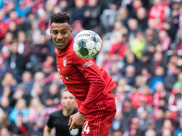 Corentin Tolisso spielt den Ball. Foto: Matthias Balk/dpa/Archivbild