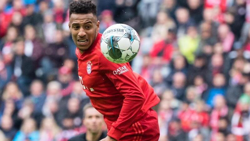 Corentin Tolisso spielt den Ball. Foto: Matthias Balk/dpa/Archivbild