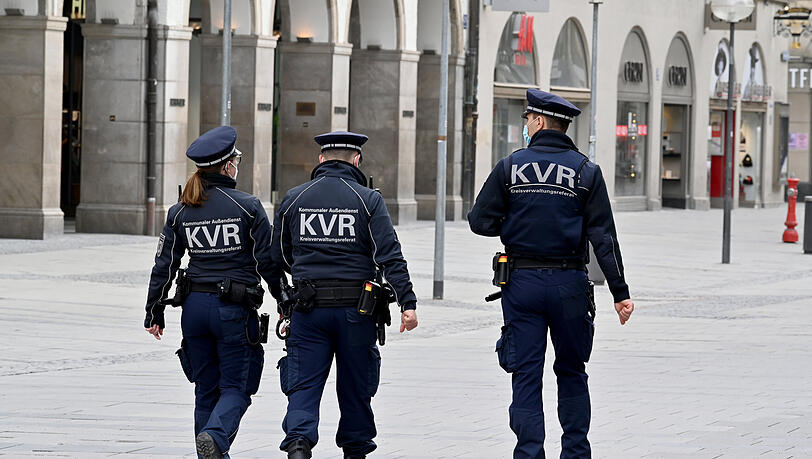 Mitarbeiter des Kommunalen Außendiensts der Stadt München.