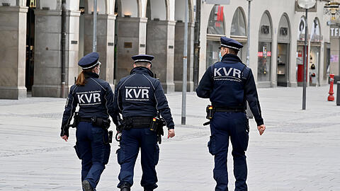 Mitarbeiter des Kommunalen Außendiensts der Stadt München.