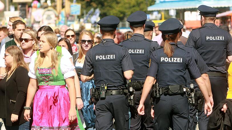 Die Münchner Polizei hat während der Wiesn ordentlich was zu tun. (Symbolfoto)
